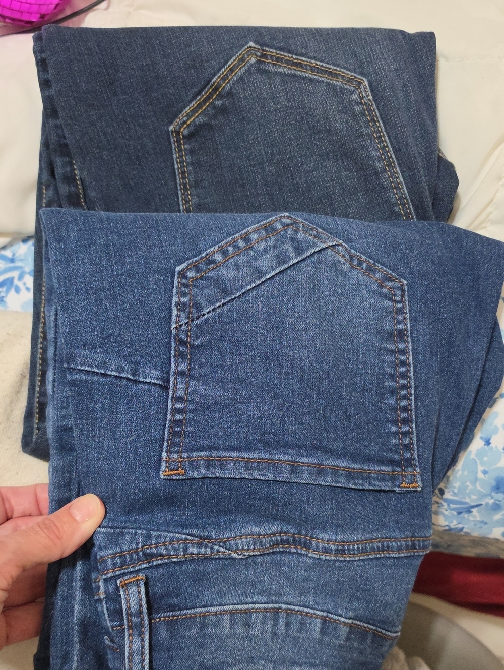 2 Pairs High Waist Jeans